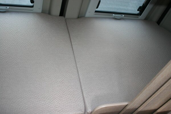 Matelas n°11 pour camping-car, couchette arrière en bas