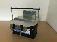 Batteriehalter aus Blech mit Bügel, auch für 2 Batterien geeignet